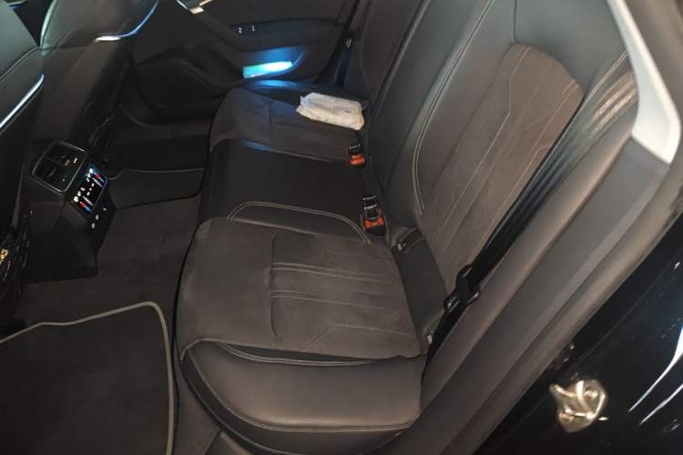 Used Audi A7L 2022 45 TFSI S-line Dream-Building Crystal Flow Package Left Rear Seat