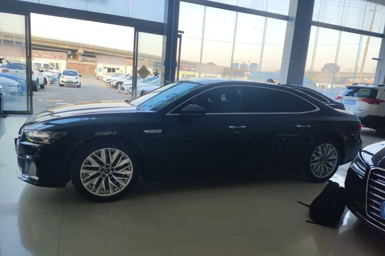 Used Audi A7L 2022 45 TFSI S-line Dream-Building Edition Left Side