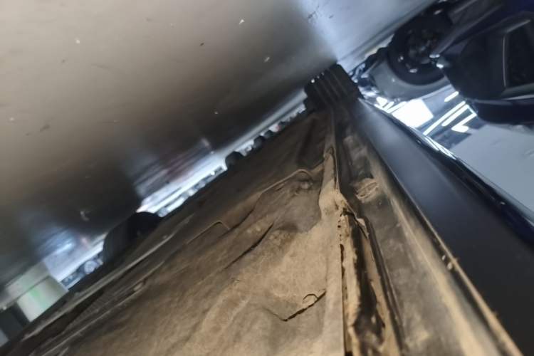 Used Audi A7L 2022 45 TFSI S-line Dream-Building Crystal Flow Package Left Side Sill