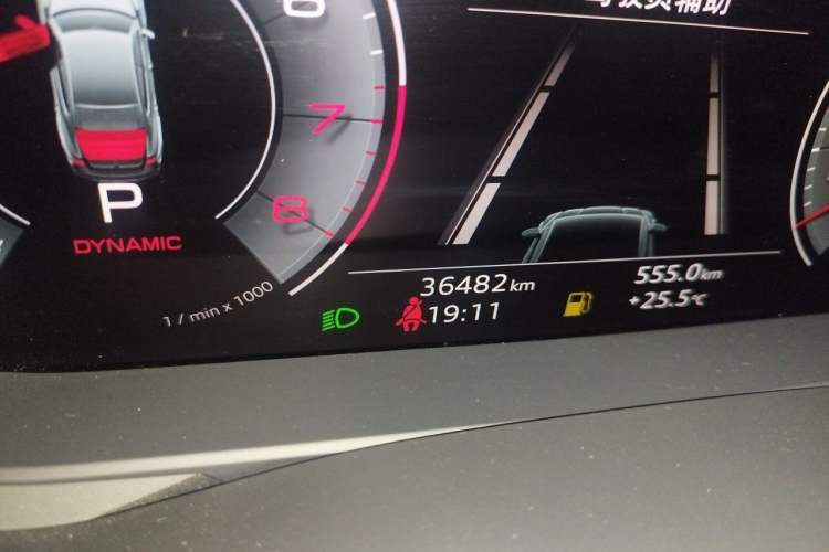 Used Audi A7L 2022 45 TFSI S-line Dream-Building Edition Odometer Close Up