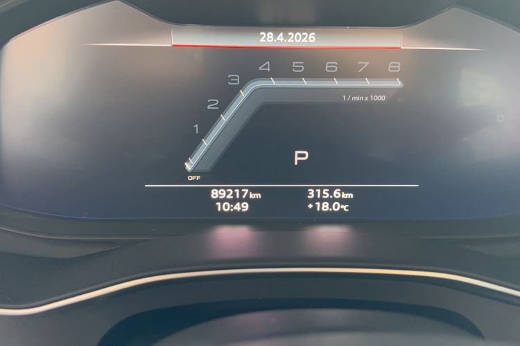 Used Audi A7L 2022 45 TFSI S-line Dream-Building Edition Odometer Close Up