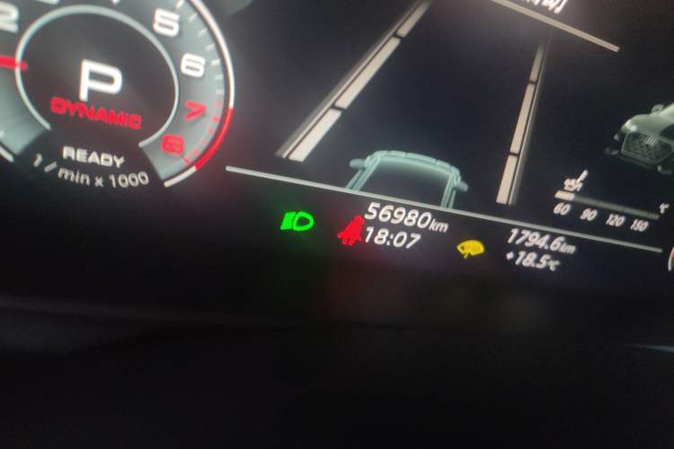 Used Audi A7L 2022 45 TFSI S-line Dream-Building Edition Odometer Close Up