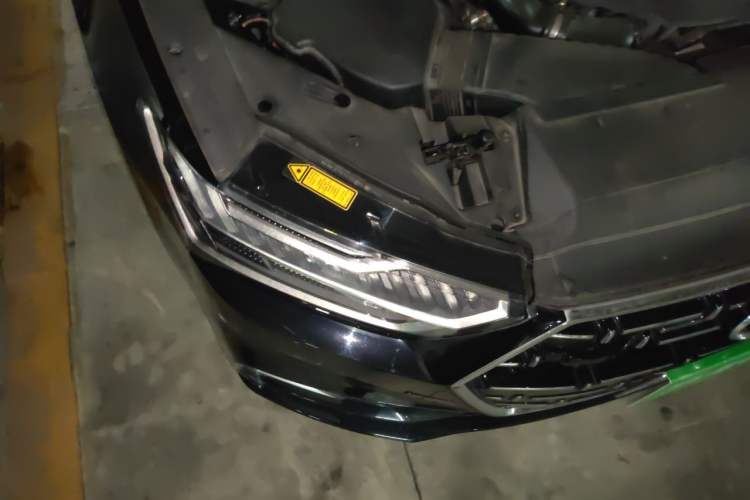 Used Audi A7L 2022 55 TFSI quattro S-line Avantgarde Black Package Right Front Headlight