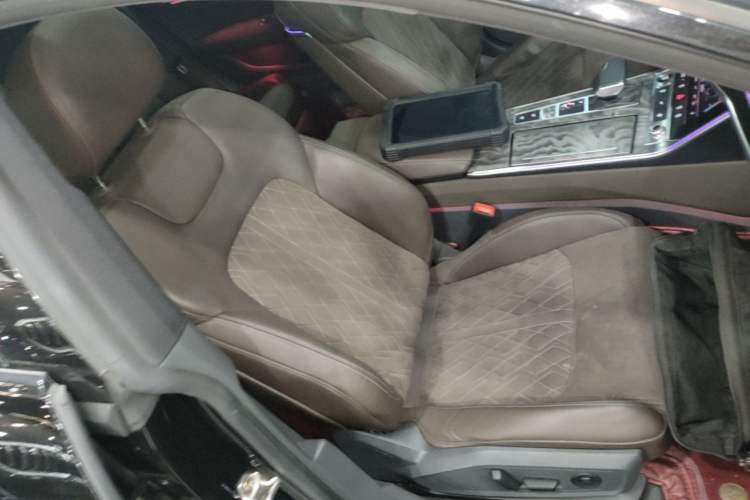 Used Audi A7L 2022 45 TFSI quattro S-line Visionary Edition Obsidian Black Package Right Front Seat