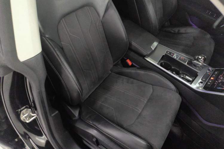 Used Audi A7L 2022 45 TFSI S-line Dream-Building Edition Right Front Seat