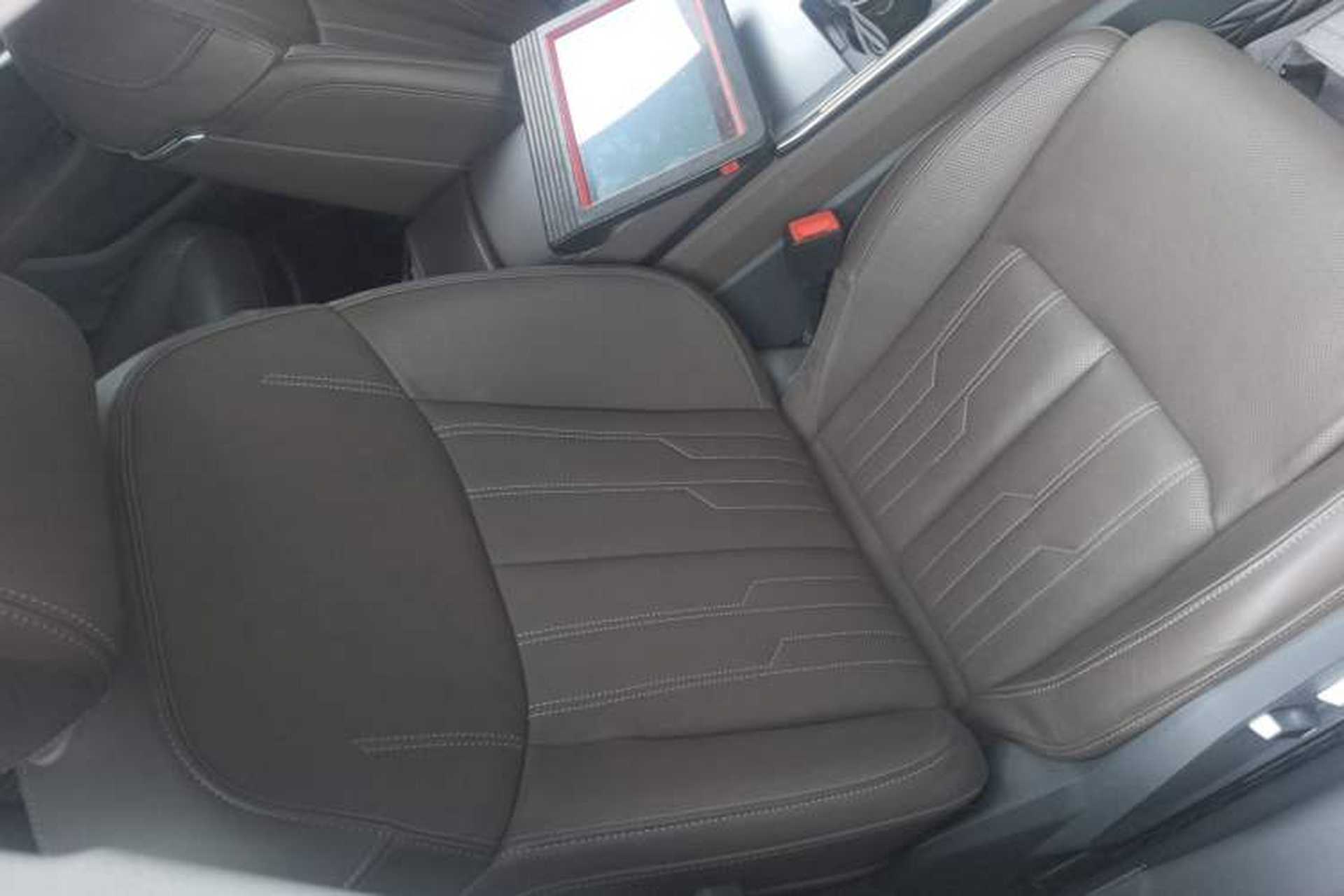 Used Audi A7L 2022 45 TFSI quattro S-line Visionary Edition Obsidian Black Package Right Front Seat