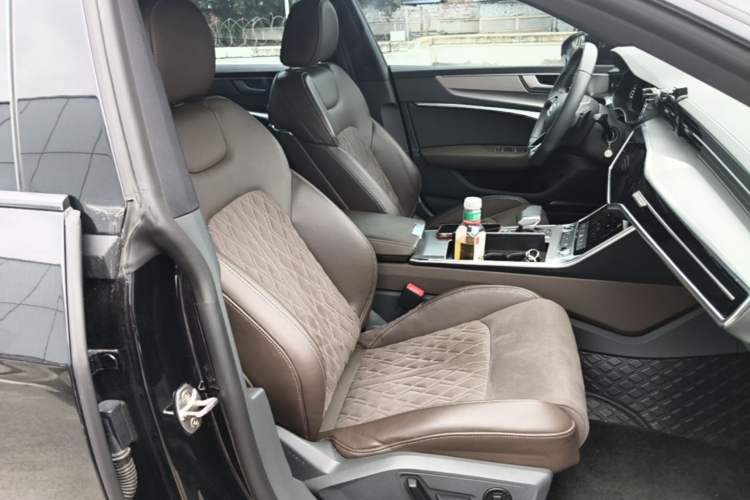 Used Audi A7L 2022 45 TFSI quattro S-line Wind Rider Right Front Seat
