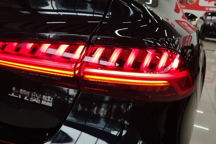 Used Audi A7L 2022 45 TFSI S-line Dream-Building Edition Right Rear Taillight