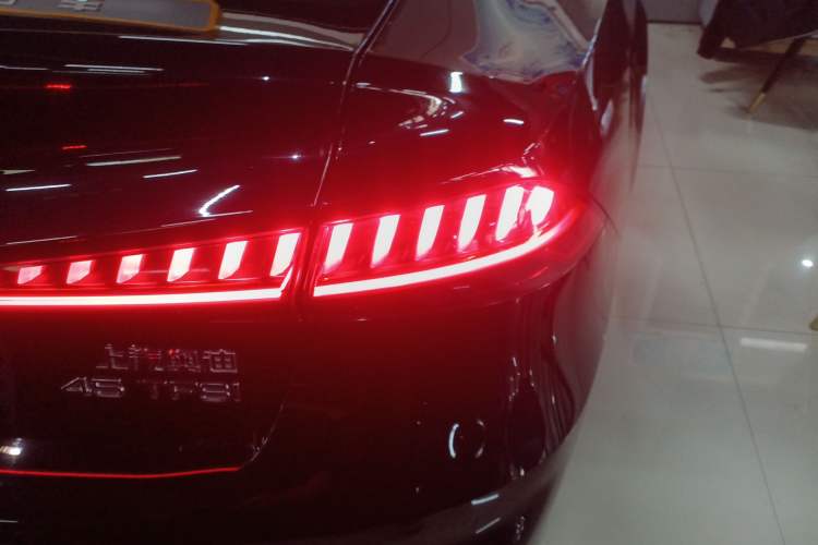 Used Audi A7L 2022 45 TFSI S-line Dream-Building Edition Right Rear Taillight