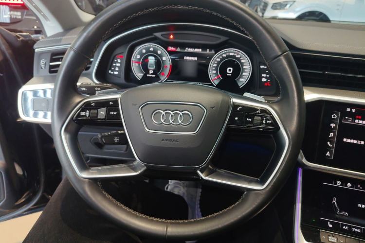 Used Audi A7L 2022 45 TFSI quattro S-line Wind Rider Steering Wheel