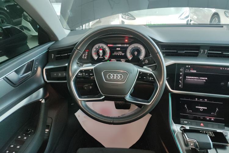Used Audi A7L 2022 45 TFSI S-line Dream-Building Edition Steering Wheel