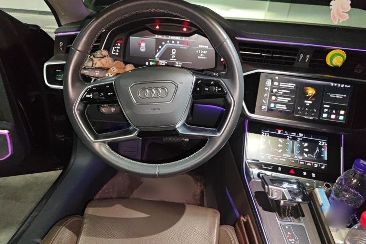 Used Audi A7L 2022 45 TFSI quattro S-line Visionary Crystal Package Steering Wheel