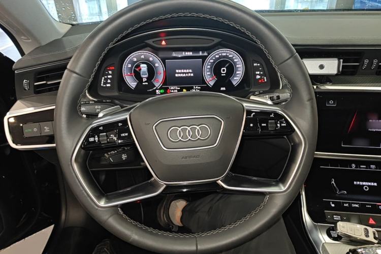 Used Audi A7L 2022 45 TFSI S-line Dream-Building Edition Steering Wheel