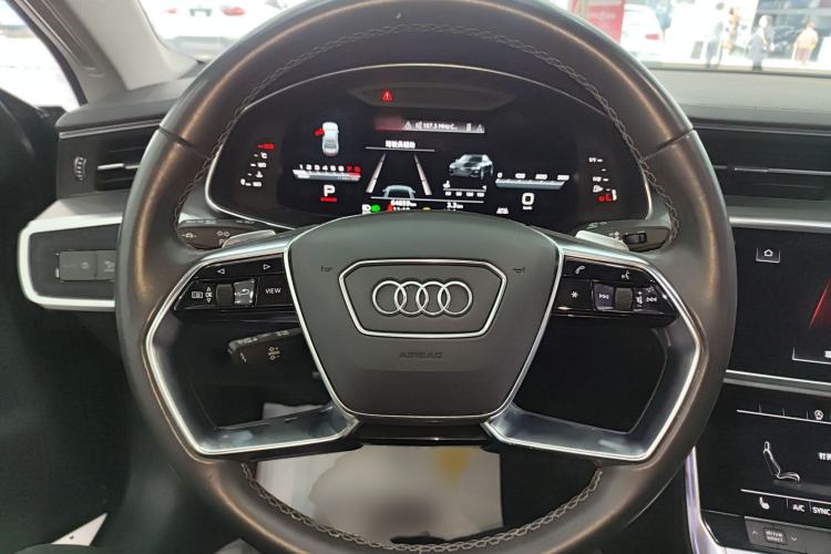 Used Audi A7L 2022 45 TFSI S-line Dream-Building Edition Steering Wheel