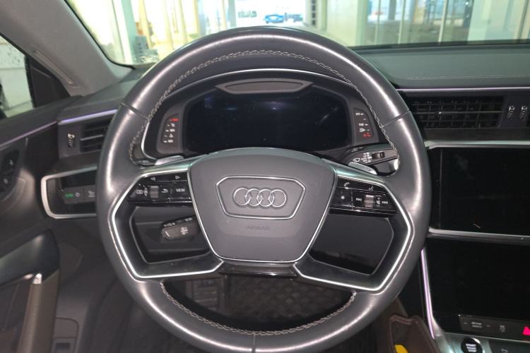 Used Audi A7L 2022 45 TFSI S-line Dream-Building Edition Steering Wheel