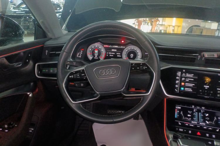Used Audi A7L 2022 45 TFSI S-line Dream-Building Edition Steering Wheel