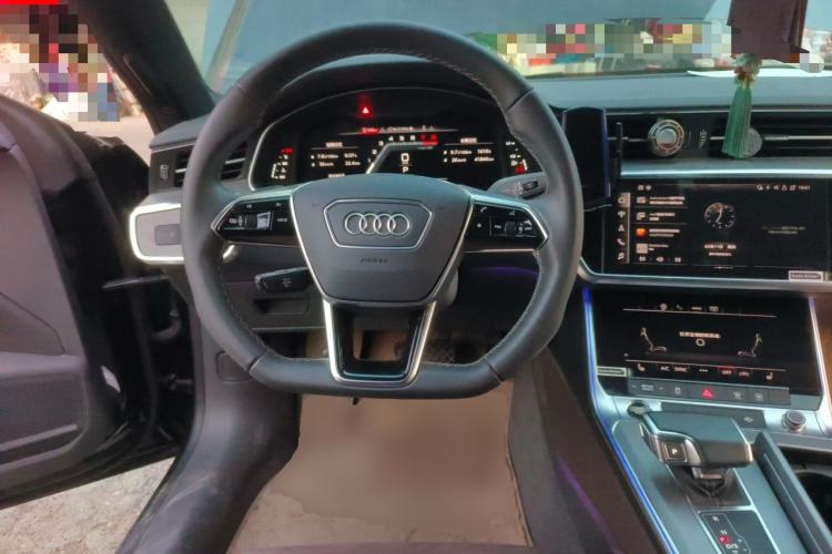 Used Audi A7L 2022 45 TFSI quattro S-line Wind Rider Steering Wheel