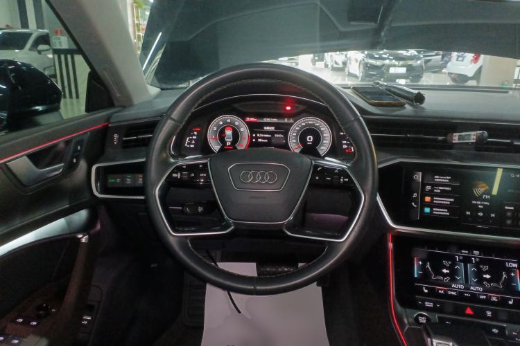 Used Audi A7L 2022 45 TFSI S-line Dream-Building Edition Steering Wheel