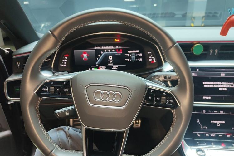 Used Audi A7L 2022 45 TFSI quattro S-line Wind Rider Steering Wheel