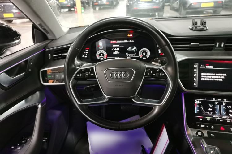 Used Audi A7L 2022 45 TFSI S-line Dream-Building Edition Steering Wheel