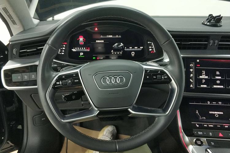 Used Audi A7L 2022 45 TFSI S-line Dream-Building Edition Steering Wheel