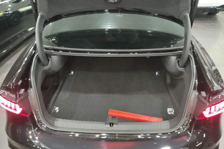 Used Audi A7L 2022 45 TFSI quattro S-line Visionary Edition Obsidian Black Package Trunk
