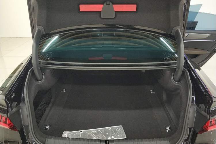 Used Audi A7L 2022 45 TFSI S-line Dream-Building Edition Trunk