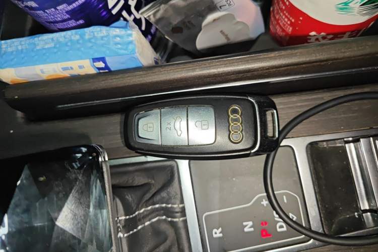 Used Audi A7L 2022 45 TFSI quattro S-line Visionary Crystal Package Vehicle Key