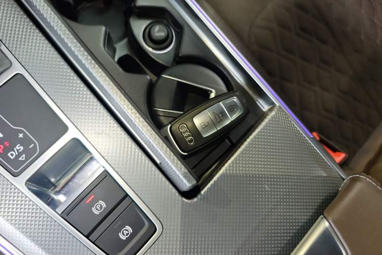 Used Audi A7L 2022 45 TFSI quattro S-line Wind Rider Vehicle Key