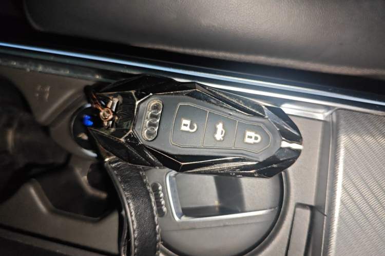 Used Audi A7L 2022 45 TFSI S-line Dream-Building Crystal Flow Package Vehicle Key