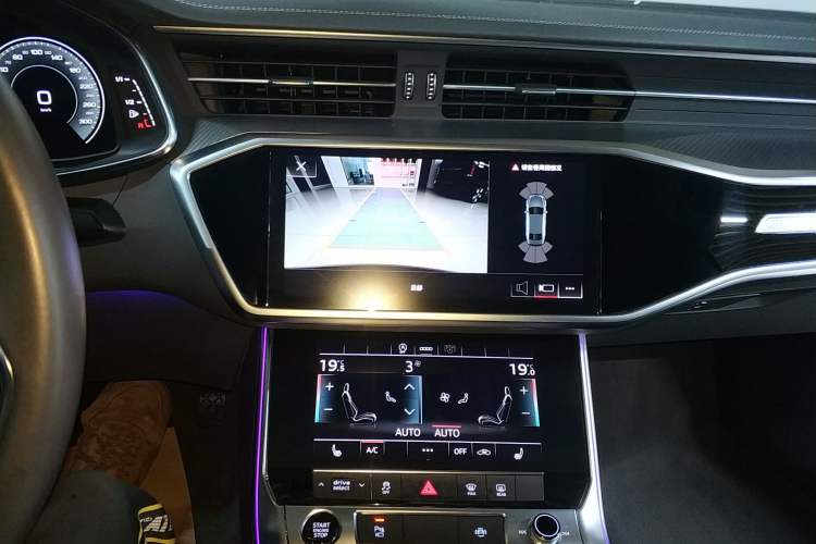 Used Audi A7L 2022 45 TFSI S-line Dream-Building Edition Audio And AC Panel