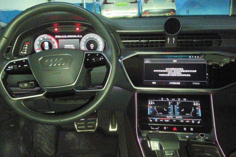 Used Audi A7L 2022 55 TFSI quattro S-line edition executive First Edition Center Console
