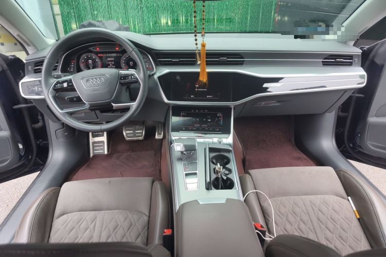 Used Audi A7L 2022 45 TFSI quattro S-line Visionary Crystal Package Center Console