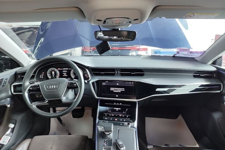 Used Audi A7L 2022 45 TFSI S-line Dream-Building Edition Center Console