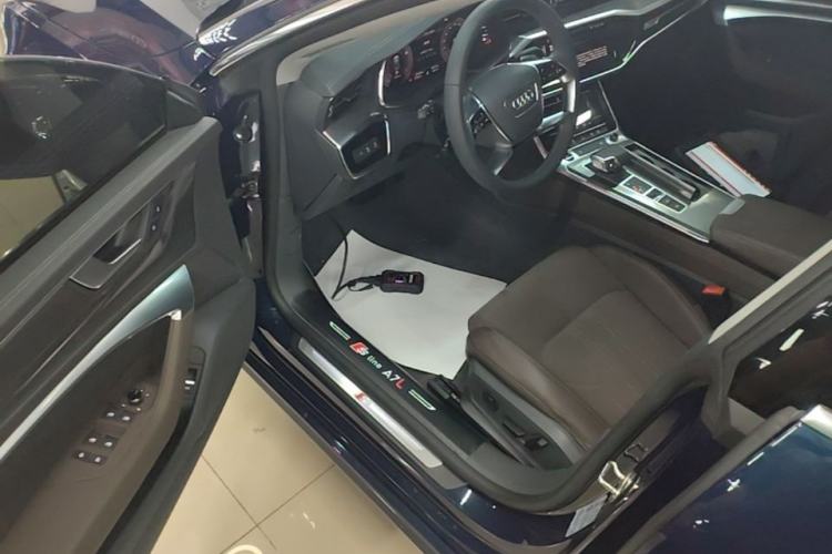 Used Audi A7L 2022 45 TFSI S-line Dream-Building Edition Driver Seat