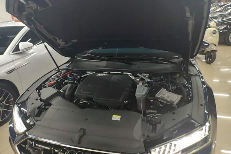 Used Audi A7L 2022 45 TFSI S-line Dream-Building Edition Engine Bay