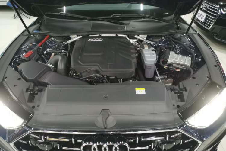 Used Audi A7L 2022 45 TFSI S-line Dream-Building Edition Engine Bay