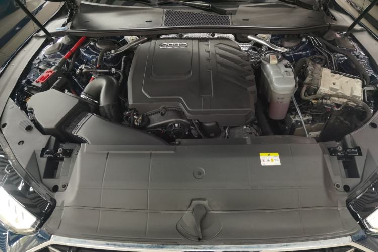 Used Audi A7L 2022 45 TFSI S-line Dream-Building Edition Engine Bay