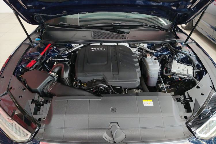 Used Audi A7L 2022 45 TFSI S-line Dream-Building Edition Engine Bay