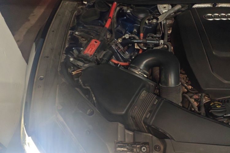 Used Audi A7L 2022 45 TFSI S-line Dream-Building Edition Engine Bay Right