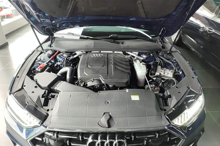 Used Audi A7L 2022 45 TFSI S-line Dream-Building Edition Engine Bay