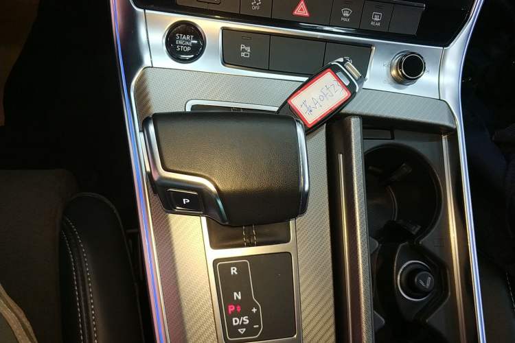 Used Audi A7L 2022 45 TFSI S-line Dream-Building Edition Gear Lever