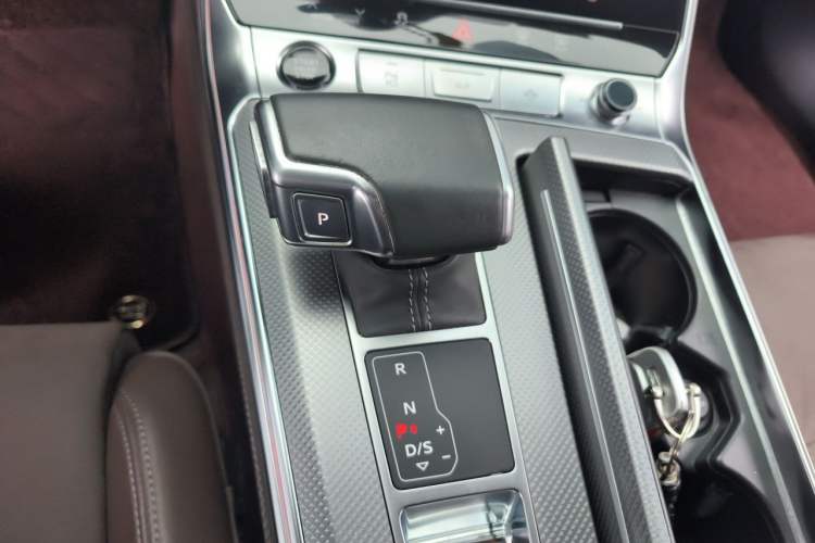 Used Audi A7L 2022 45 TFSI quattro S-line Visionary Crystal Package Gear Lever