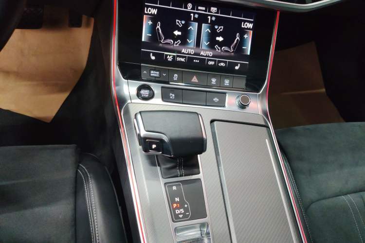 Used Audi A7L 2022 45 TFSI S-line Dream-Building Edition Gear Lever