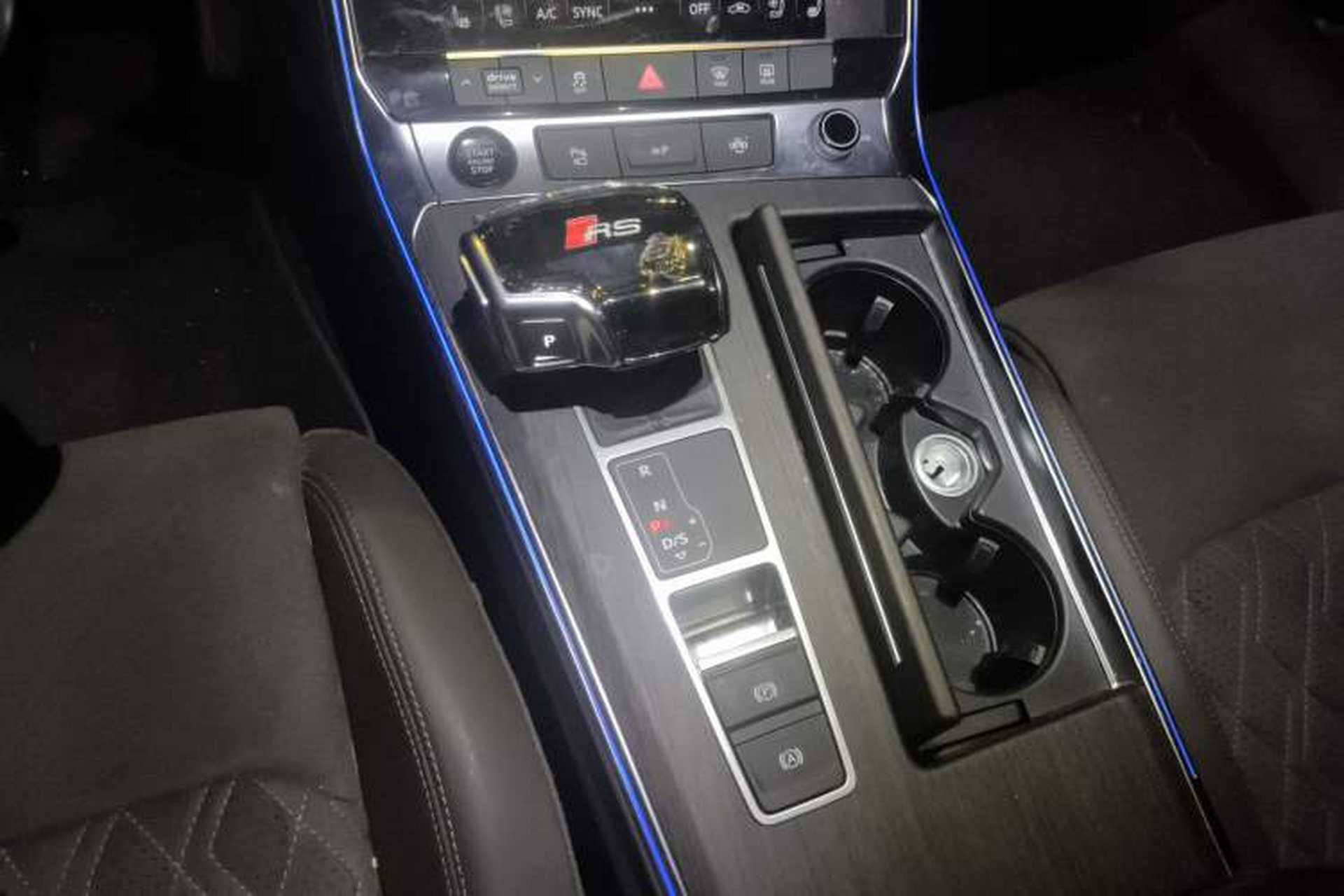Used Audi A7L 2022 55 TFSI quattro S-line Zhiyuan Crystal Flow Package Gear Lever