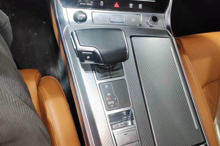 Used Audi A7L 2022 55 TFSI quattro S-line Edition One First Edition Gear Lever
