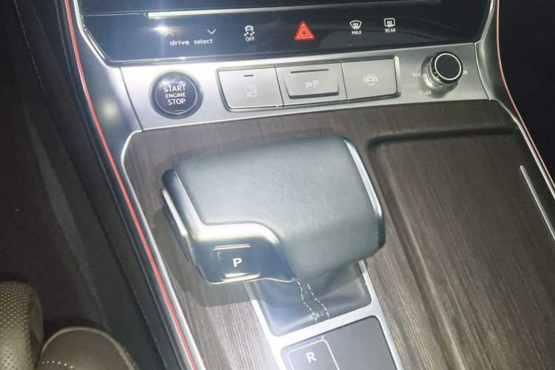 Used Audi A7L 2022 55 TFSI quattro S-line Boundary Edition Crystal Flow Package Gear Lever