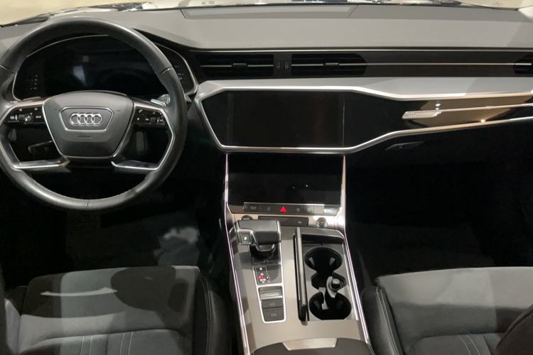 Used Audi A7L 2022 45 TFSI S-line Dream-Building Crystal Flow Package Interior 3
