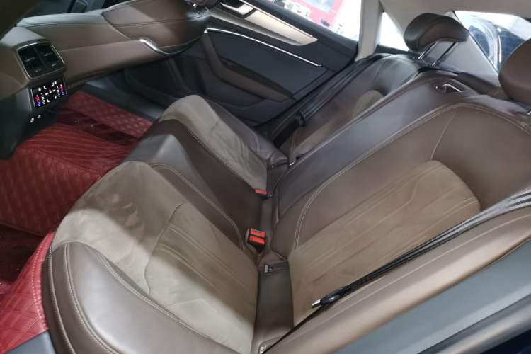 Used Audi A7L 2022 45 TFSI S-line Dream-Building Edition Interior 4