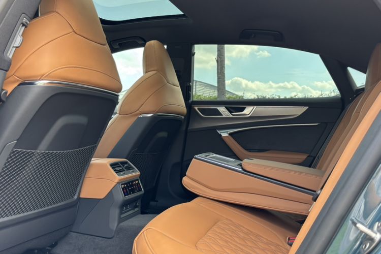 Used Audi A7L 2022 55 TFSI quattro S-line Edition One First Edition Interior 7